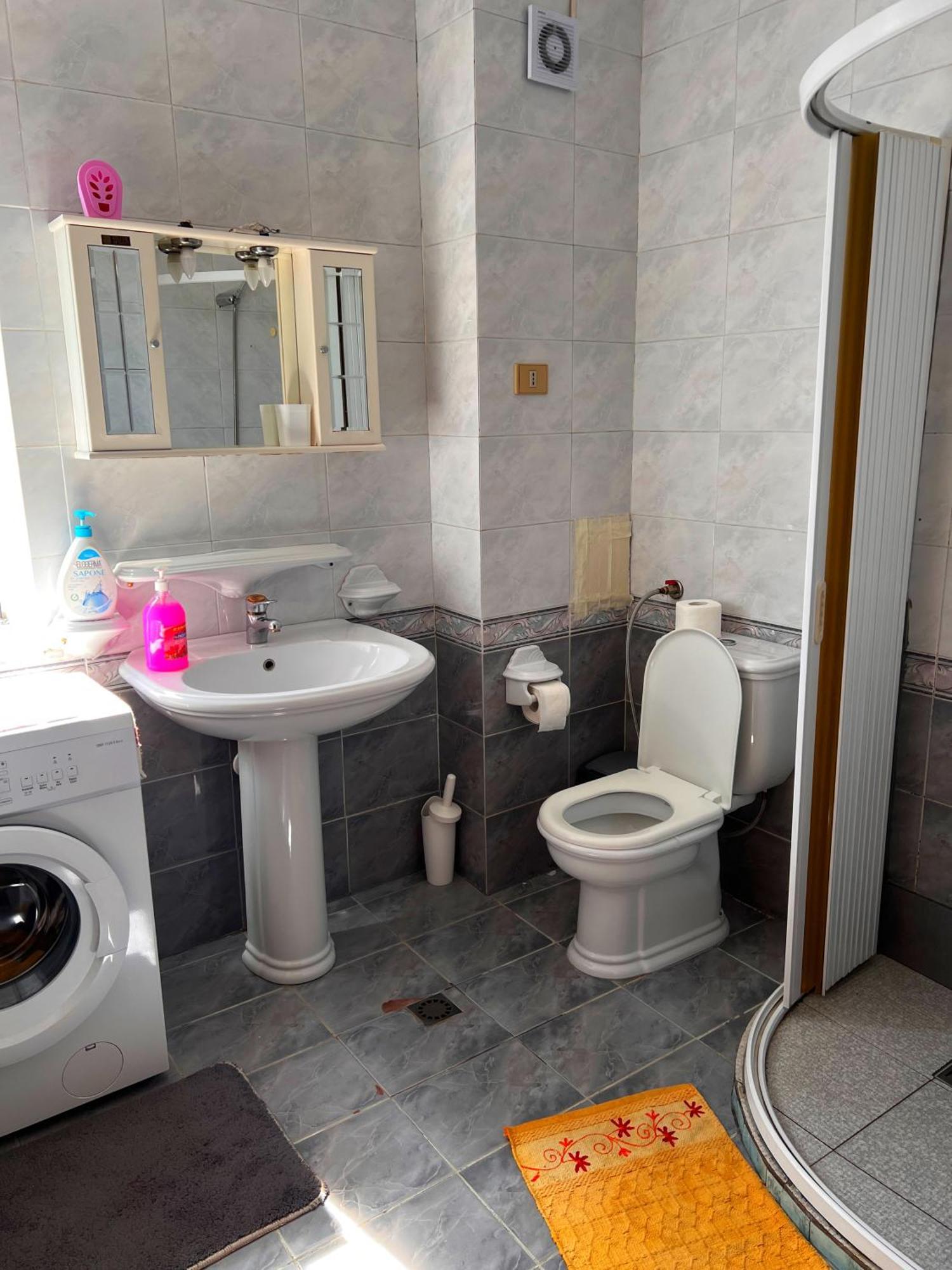 Bllok Bright Private Bedrooms With Private Bathroom On Shared Apartment Tiran Dış mekan fotoğraf